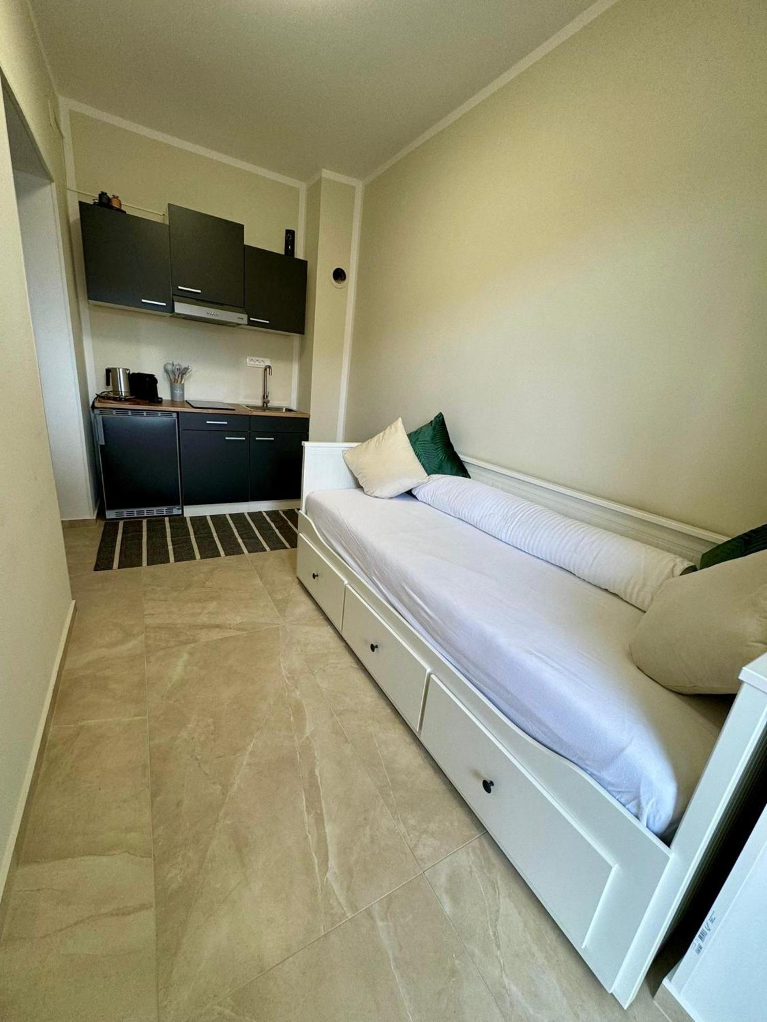 Cellinis Home Apartment Jadranovo Ngoại thất bức ảnh